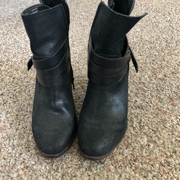 Black size 6 Aldo heeled booties - Picture 6 of 7